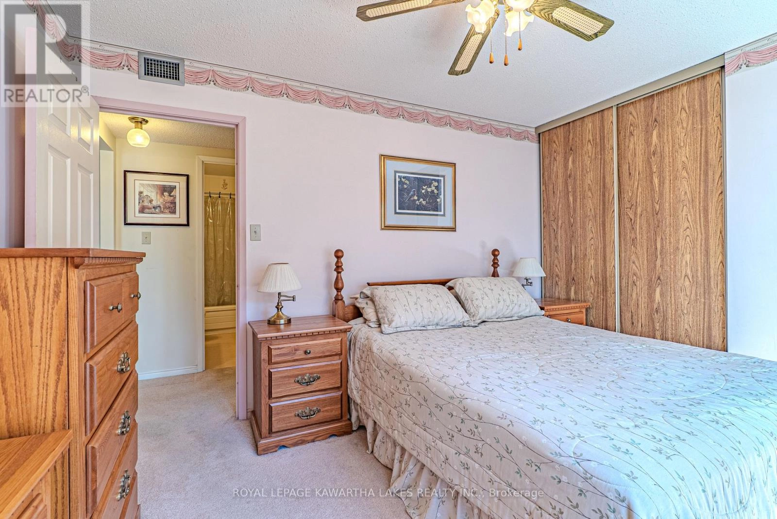 215 - 2 Heritage Way, Kawartha Lakes, Ontario K9V 5P5 - Photo 21 - X12418440