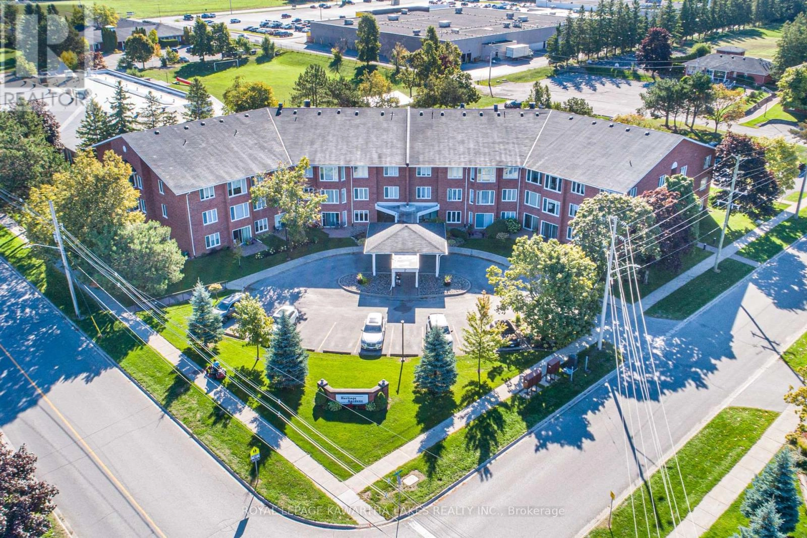 215 - 2 Heritage Way, Kawartha Lakes, Ontario K9V 5P5 - Photo 3 - X12418440