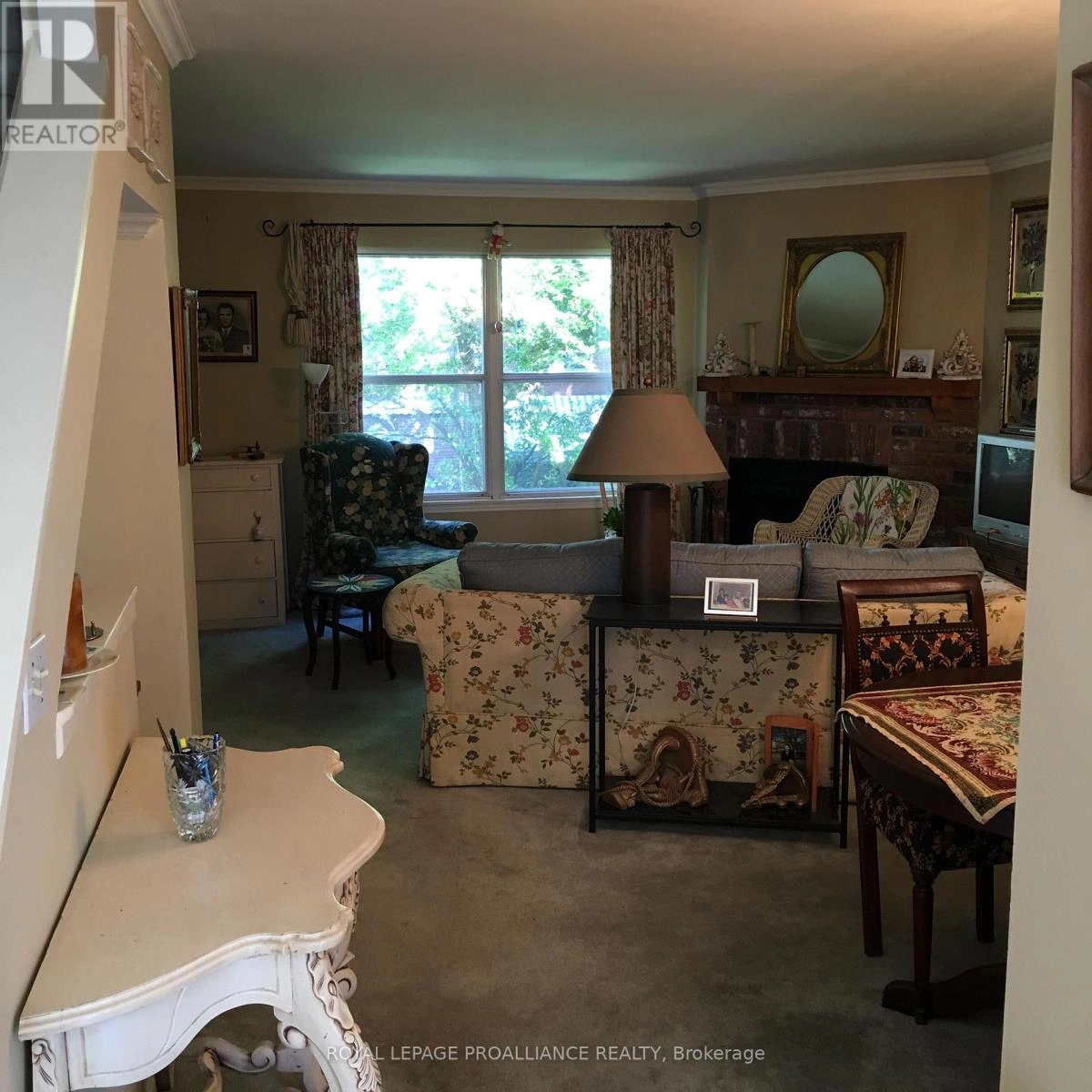 13 Portneuf Court, Toronto, Ontario M5A 4E4 - Photo 6 - C12419259