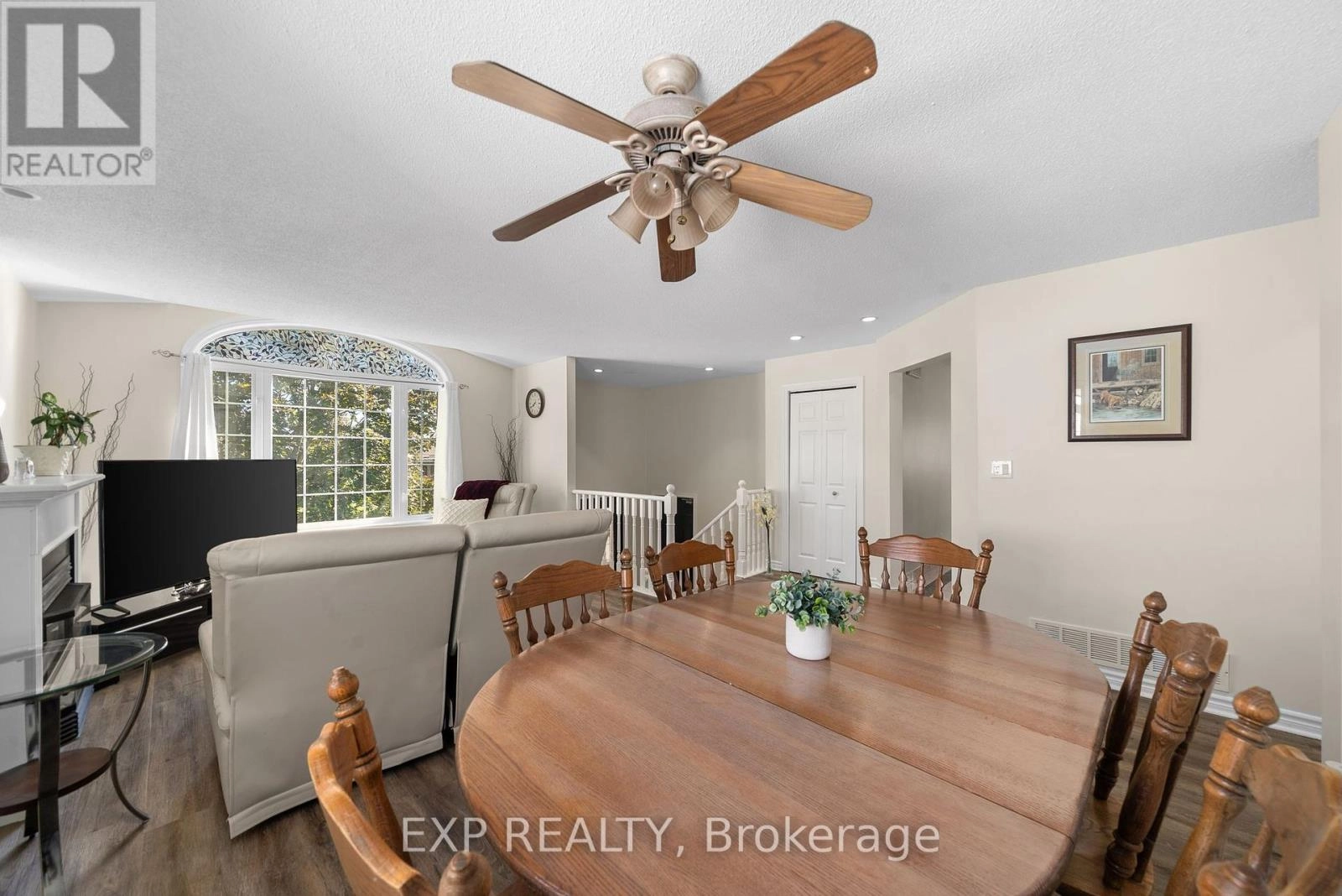 130 Finch Drive, Belleville, Ontario  K8P 5L4 - Photo 12 - X12419260