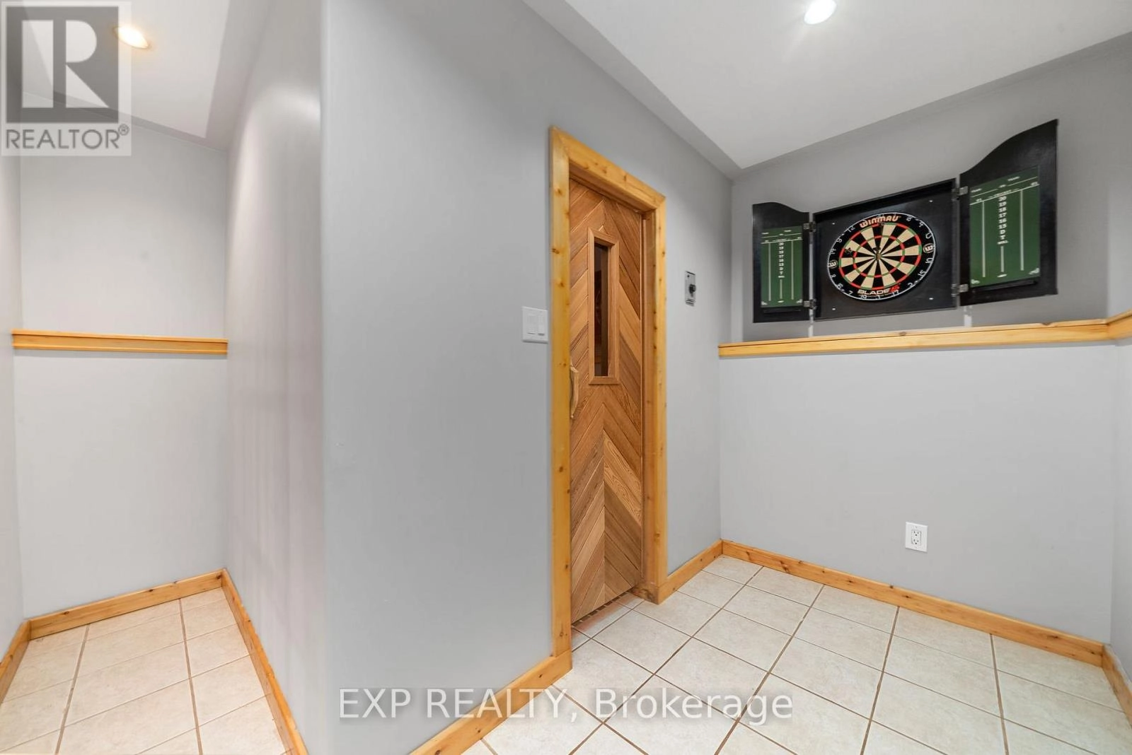 130 Finch Drive, Belleville, Ontario  K8P 5L4 - Photo 38 - X12419260