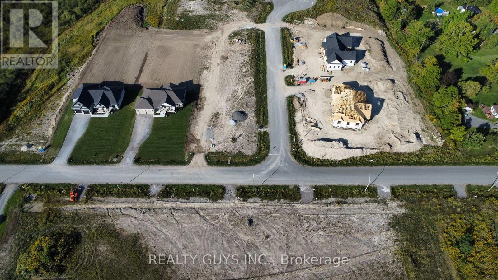 2412 Gwendolyn Court, Cavan Monaghan, Ontario  L0A 1C0 - Photo 8 - X12420671