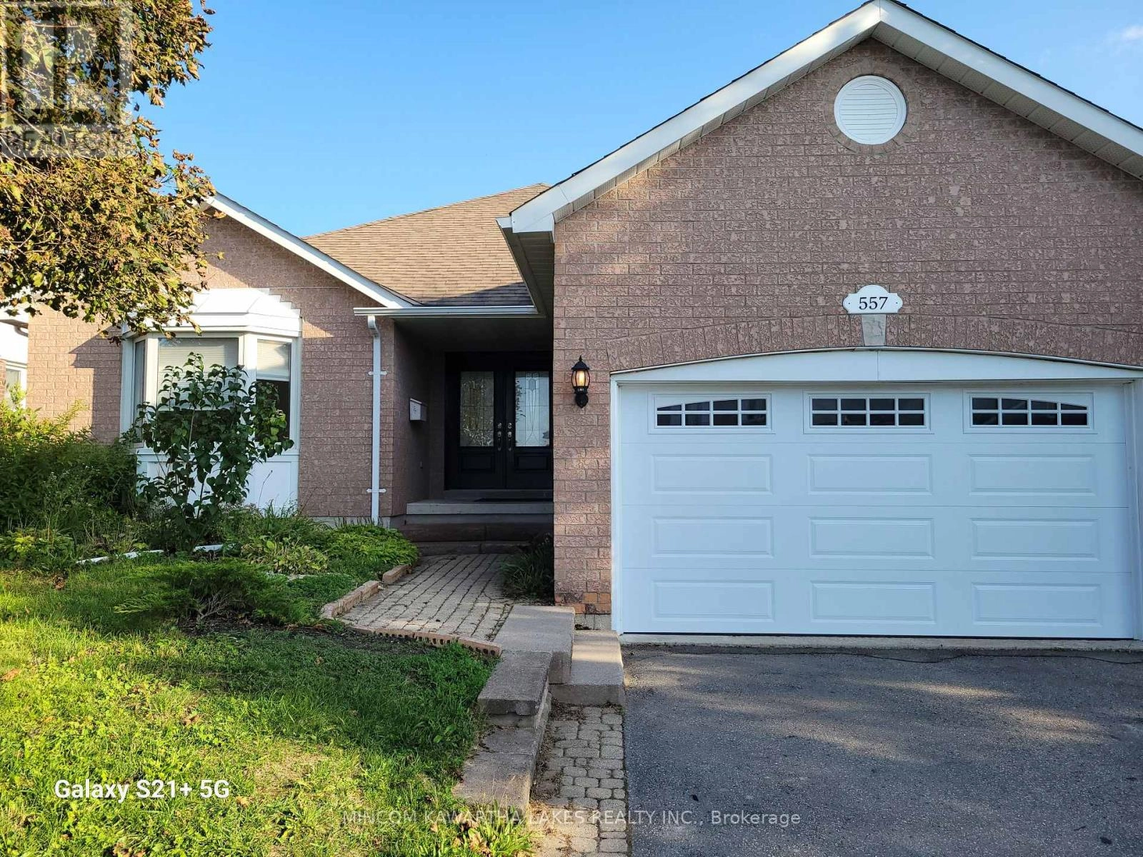 557 Westman Avenue, Peterborough, Ontario  K9K 2E6 - Photo 2 - X12421419