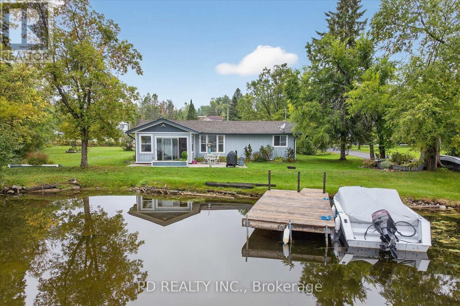 11 Charlotte Crescent, Kawartha Lakes, Ontario  K0L 2W0 - Photo 3 - X12423396