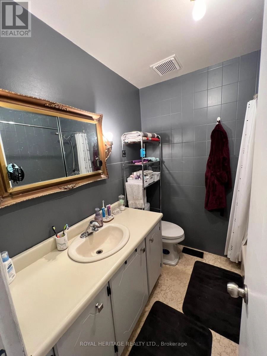 20 Pigeon Lake Road, Kawartha Lakes, Ontario K9V 4R6 - Photo 14 - X12410276