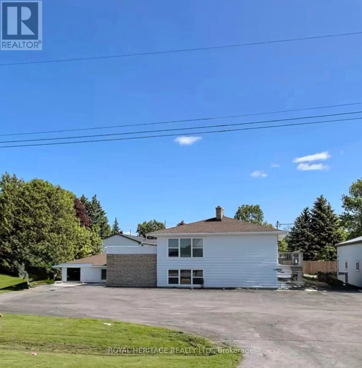 20 Pigeon Lake Road, Kawartha Lakes, Ontario K9V 4R6 - Photo 2 - X12410276