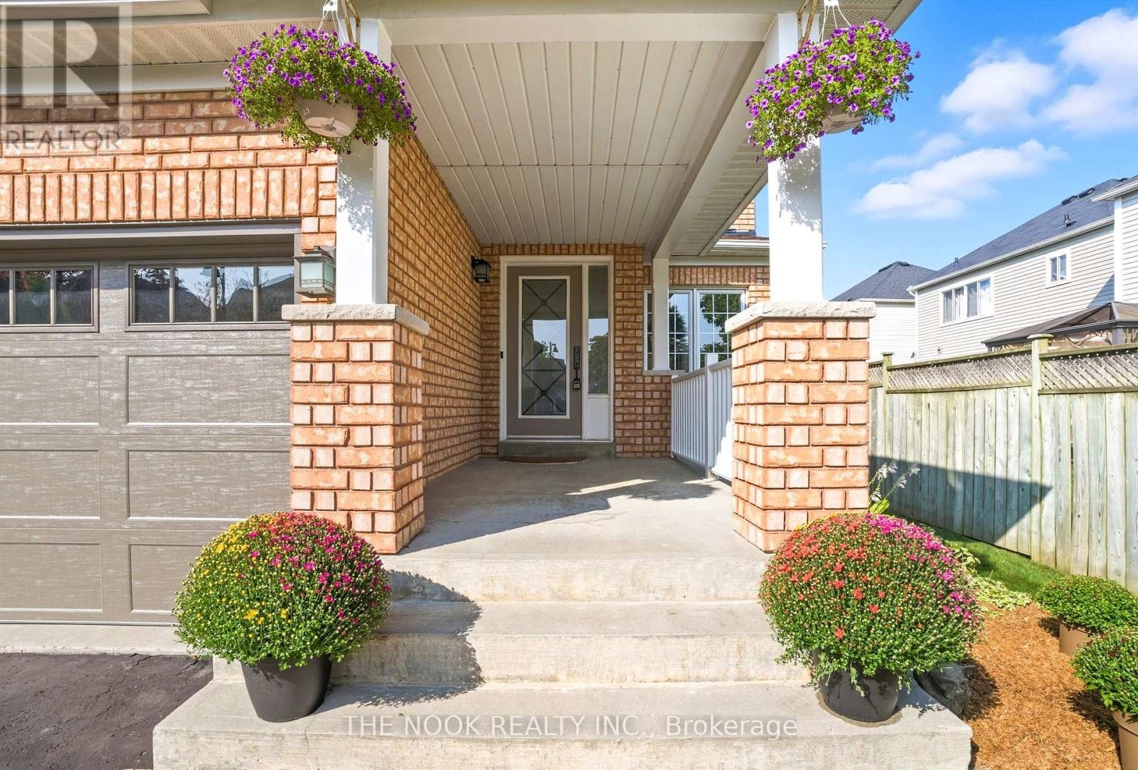 26 Davey Street, Ajax, Ontario  L1Z 1L2 - Photo 3 - E12423677