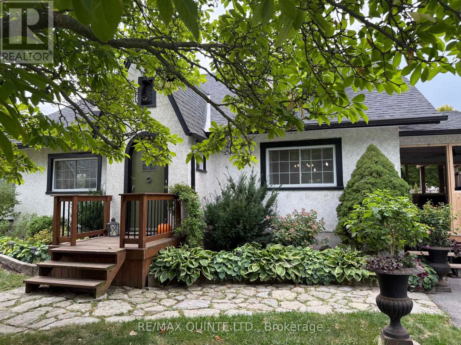 71 Trent Street N, Quinte West, Ontario  K0K 2C0 - Photo 1 - X12401146
