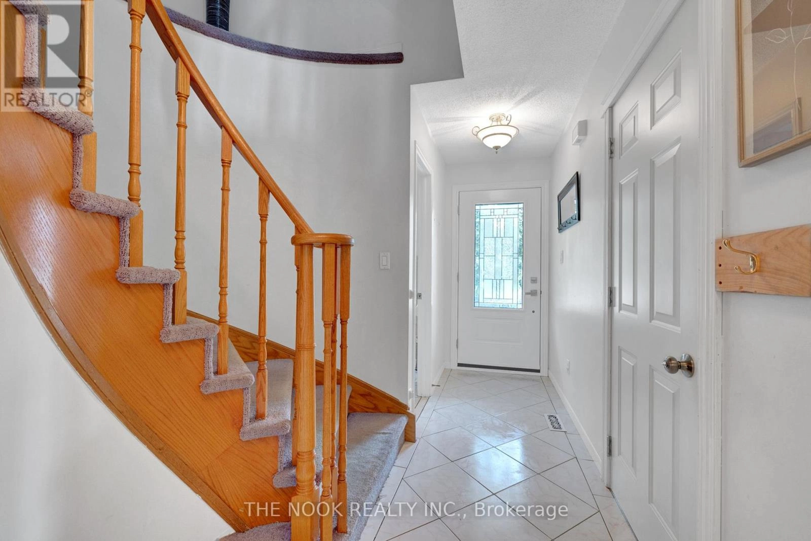 64 Soper Creek Drive, Clarington, Ontario  L1C 4K7 - Photo 3 - E12425802