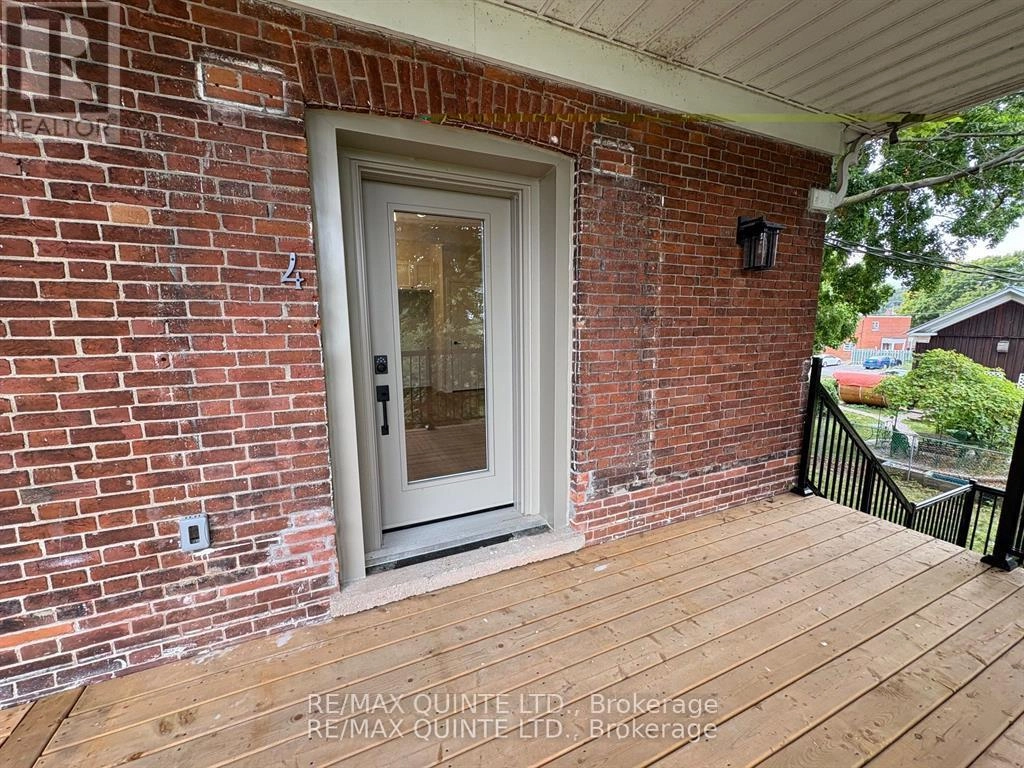 4 - 22 Mcgill Street, Quinte West, Ontario  K8V 3J2 - Photo 2 - X12426026