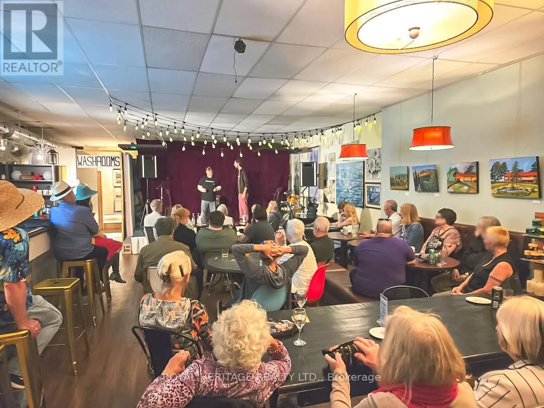 313 Front Street, Belleville, Ontario  K8N 2Z9 - Photo 15 - X12426143