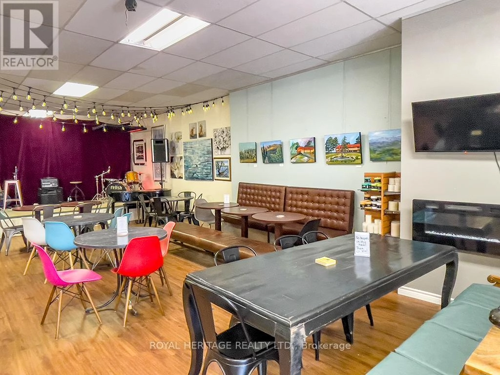 313 Front Street, Belleville, Ontario  K8N 2Z9 - Photo 5 - X12426143