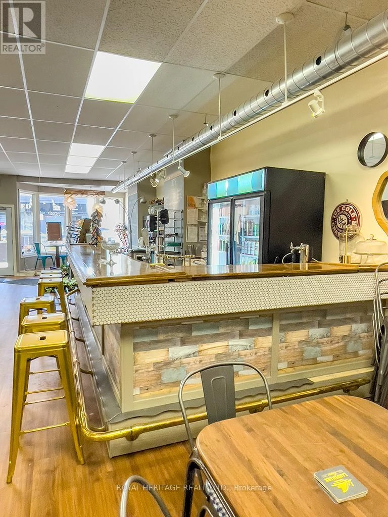 313 Front Street, Belleville, Ontario  K8N 2Z9 - Photo 9 - X12426143