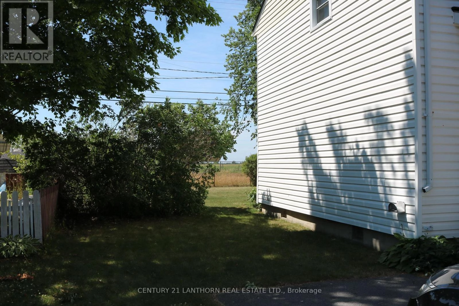 13 London Avenue, Prince Edward County, Ontario  K0K 2T0 - Photo 3 - X12429542