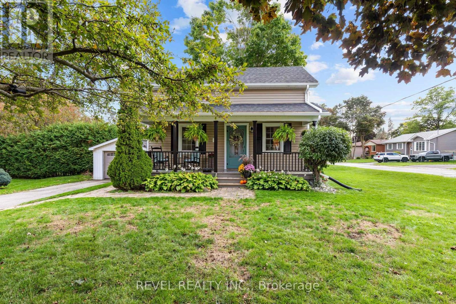 35 Glenelg Street E, Kawartha Lakes, Ontario  K9V 1Y9 - Photo 1 - X12432168