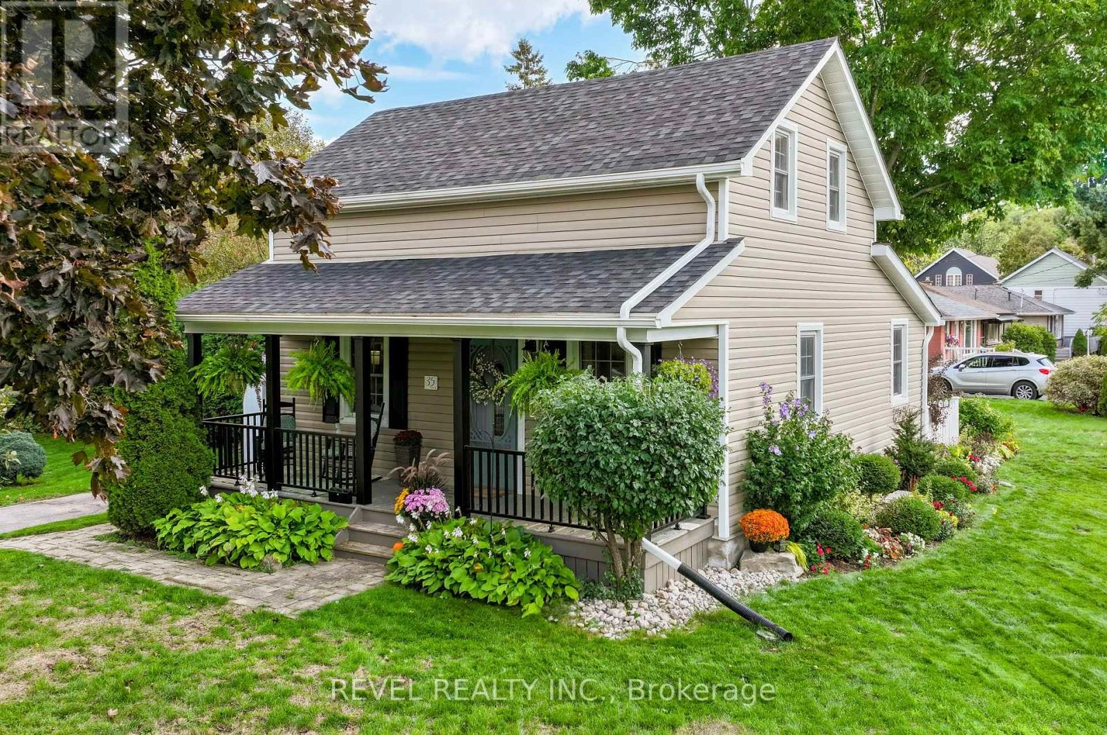 35 Glenelg Street E, Kawartha Lakes, Ontario  K9V 1Y9 - Photo 3 - X12432168