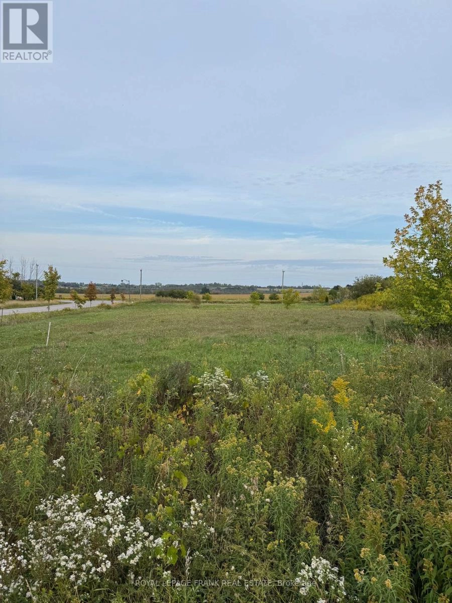 1 Bagshaw Crescent, Uxbridge, Ontario L9P 0A9 - Photo 4 - N12433764