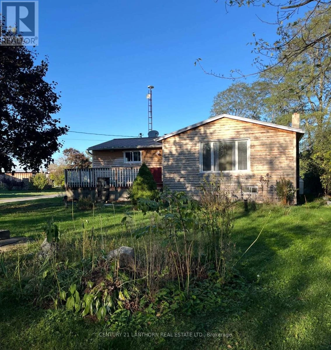 210 Melville Road, Prince Edward County, Ontario  K0K 1T0 - Photo 2 - X12435357