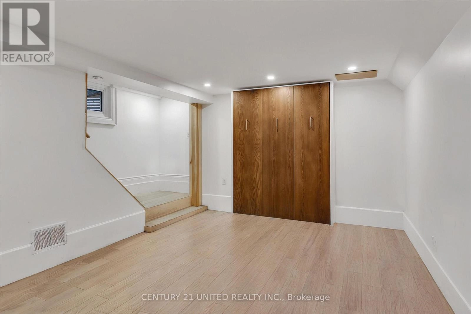 508 Sherbrooke Street, Peterborough, Ontario K9J 2P3 - Photo 21 - X12430327