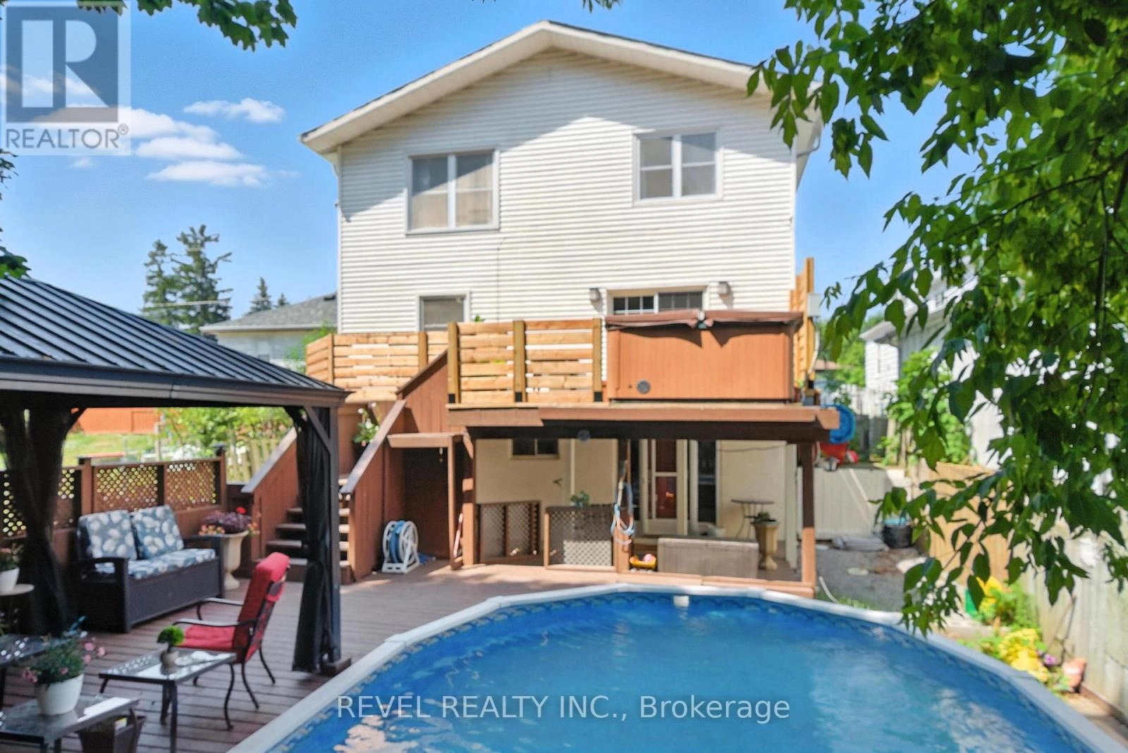 57 Rosehill Boulevard, Oshawa, Ontario  L1J 5G6 - Photo 1 - E12435771
