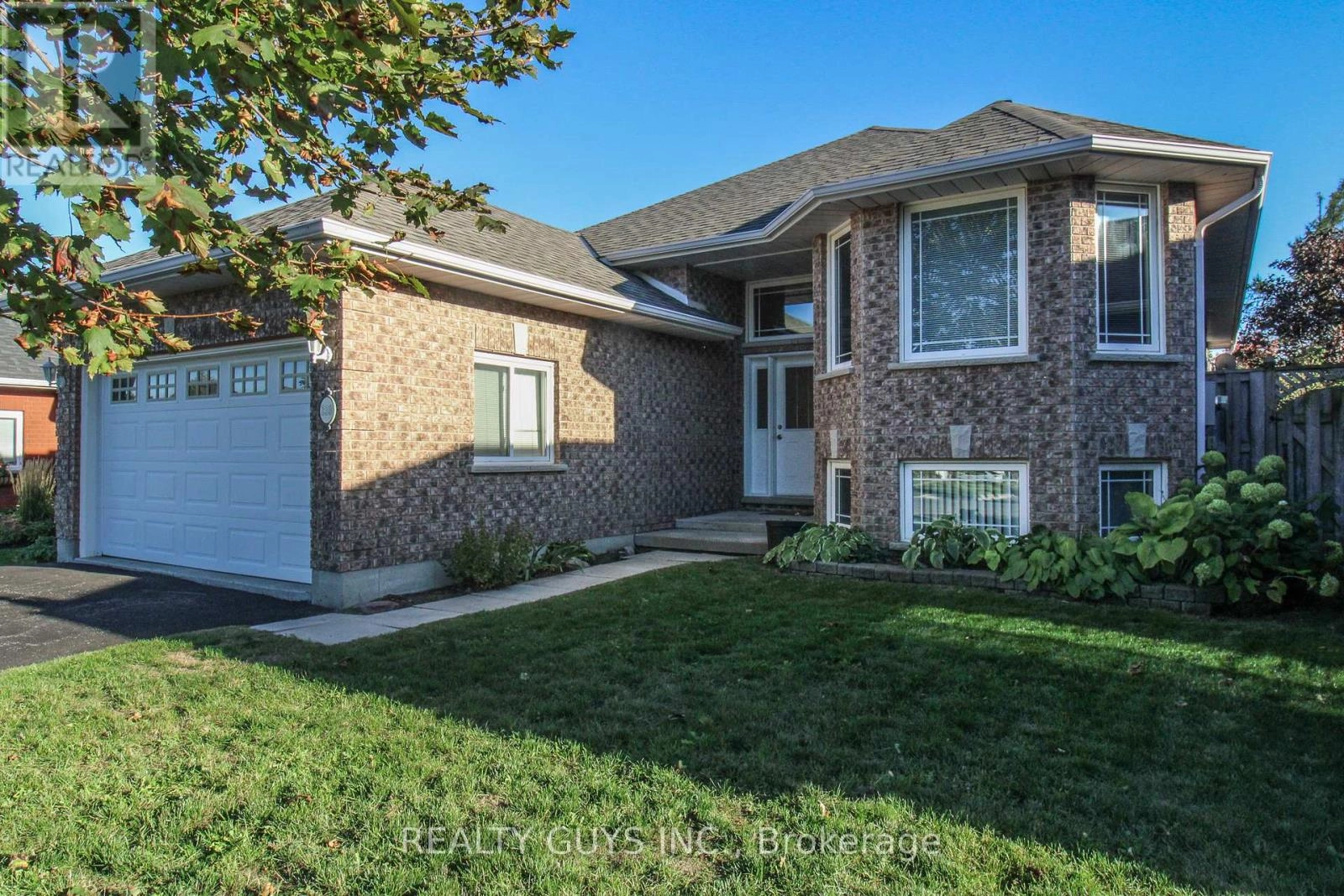 233 Odette Road, Peterborough, Ontario  K9K 2N8 - Photo 2 - X12439877