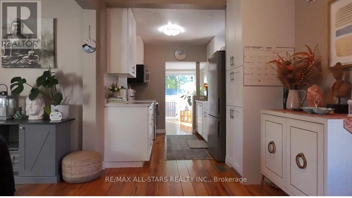 147 Lake Street, Peterborough, Ontario K9J 2H2 - Photo 15 - X12442497