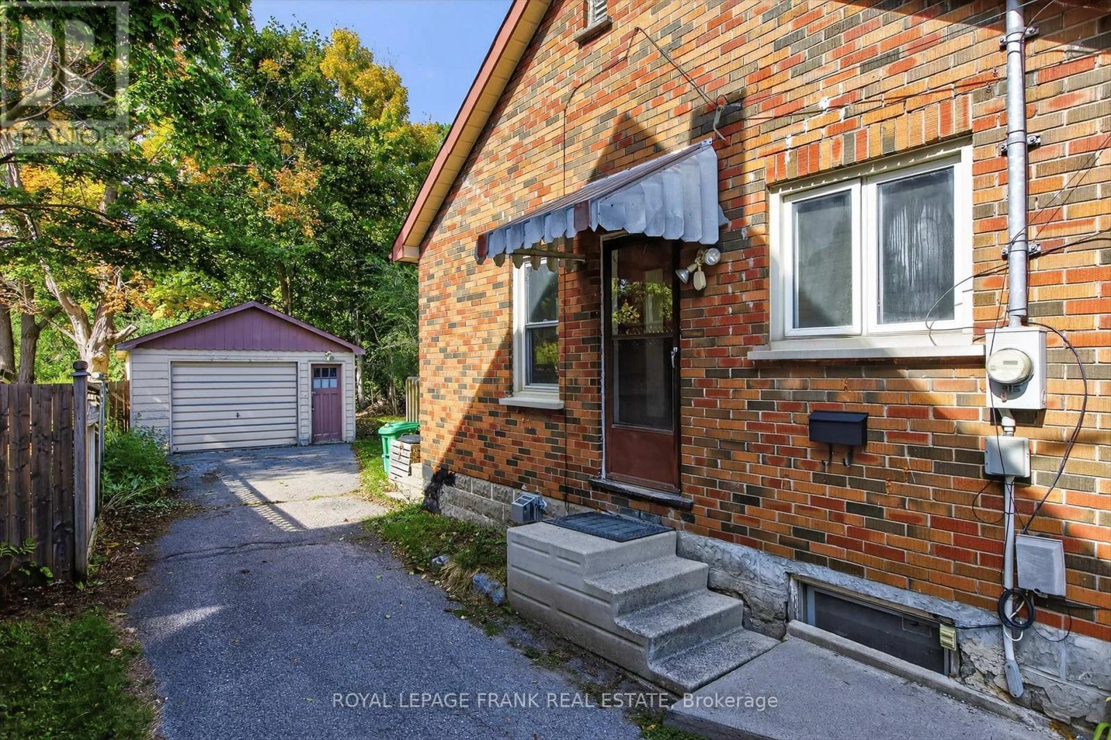 859 George Street N, Peterborough, Ontario  K9H 3T6 - Photo 2 - X12443270