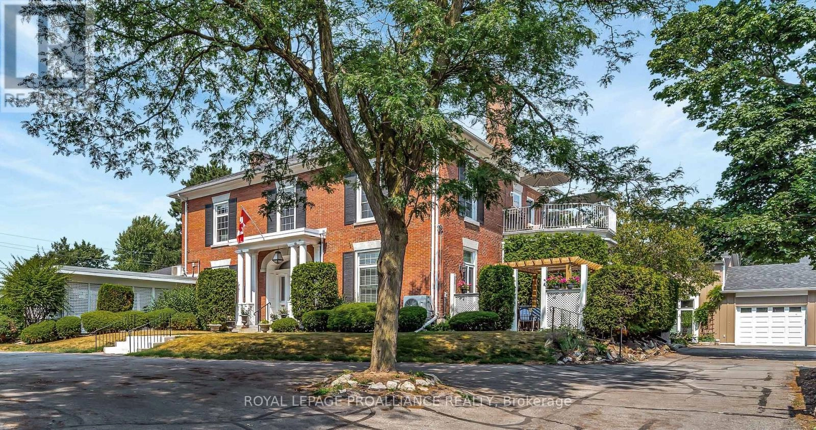 3 - 99 Bridge Street E, Belleville, Ontario  K8N 1M2 - Photo 1 - X12443318