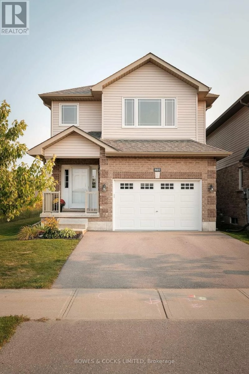 307 Louden Terrace, Peterborough, Ontario  K9J 0C4 - Photo 2 - X12444251