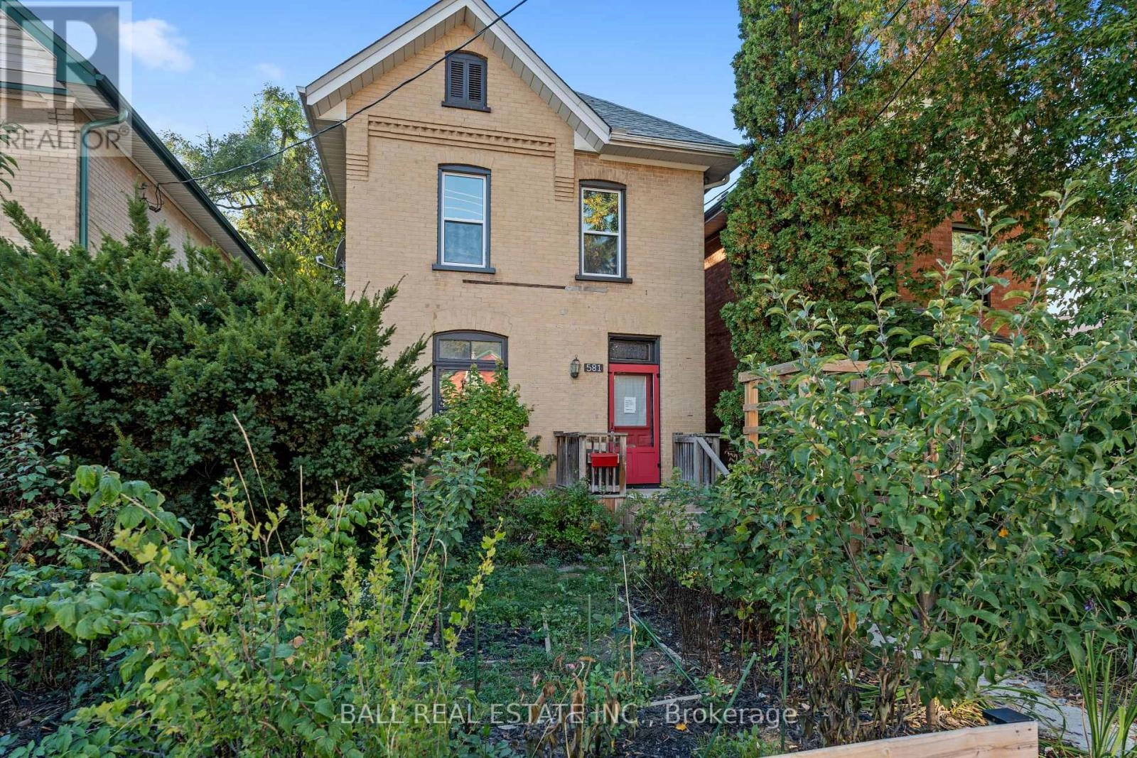 581 Aylmer Street N, Peterborough, Ontario  K9H 3W8 - Photo 1 - X12446610