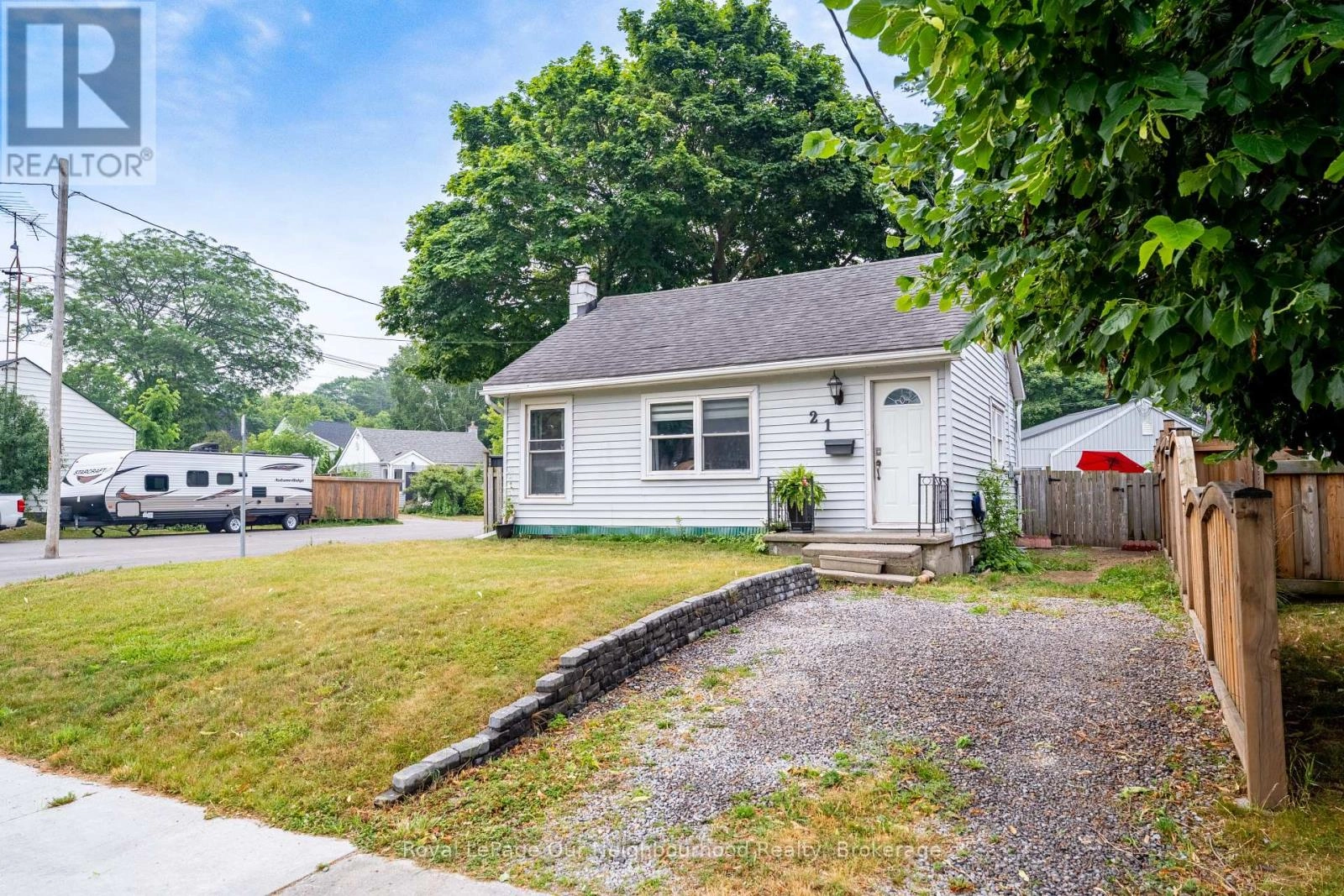 21 Lavinia Street, Port Hope, Ontario  L1A 2A5 - Photo 1 - X12446759