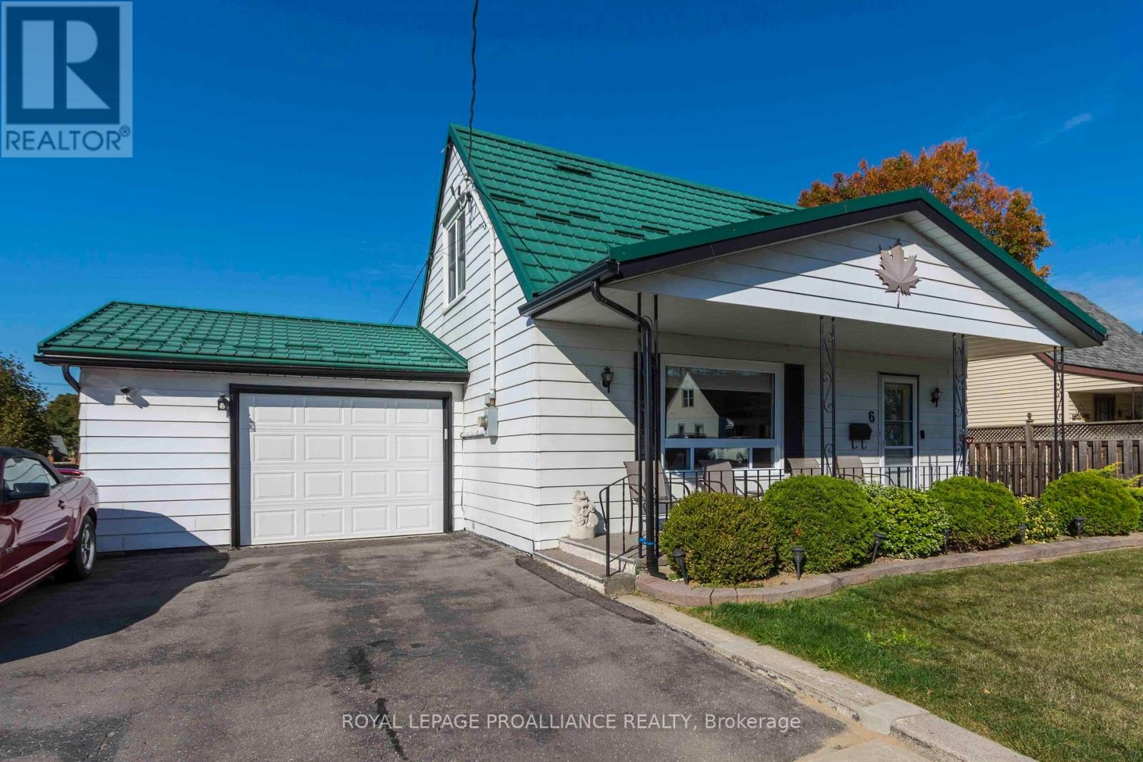 6 Kerr Crescent, Quinte West, Ontario  K8V 2W3 - Photo 1 - X12447166