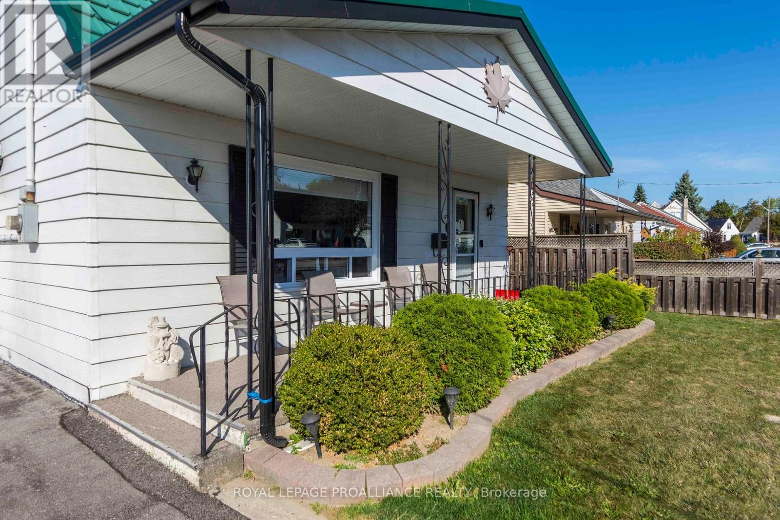 6 Kerr Crescent, Quinte West, Ontario  K8V 2W3 - Photo 2 - X12447166