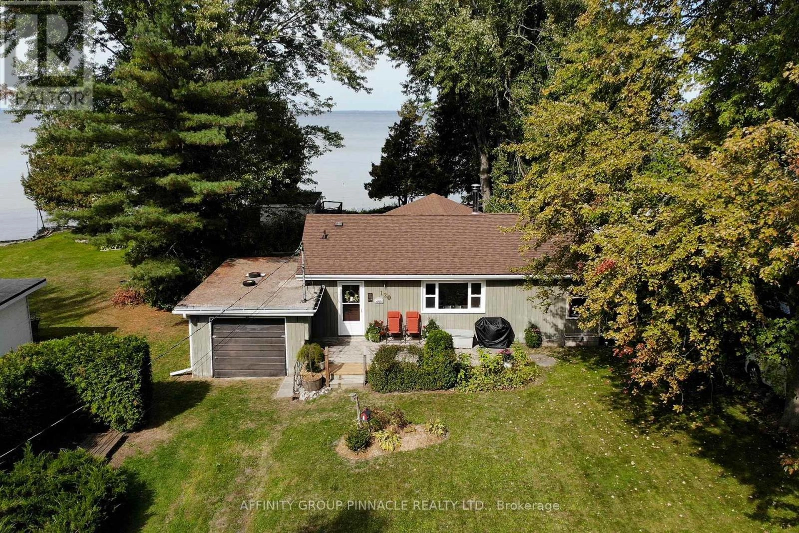 120 Irving Drive, Georgina, Ontario  L0E 1N0 - Photo 3 - N12447370