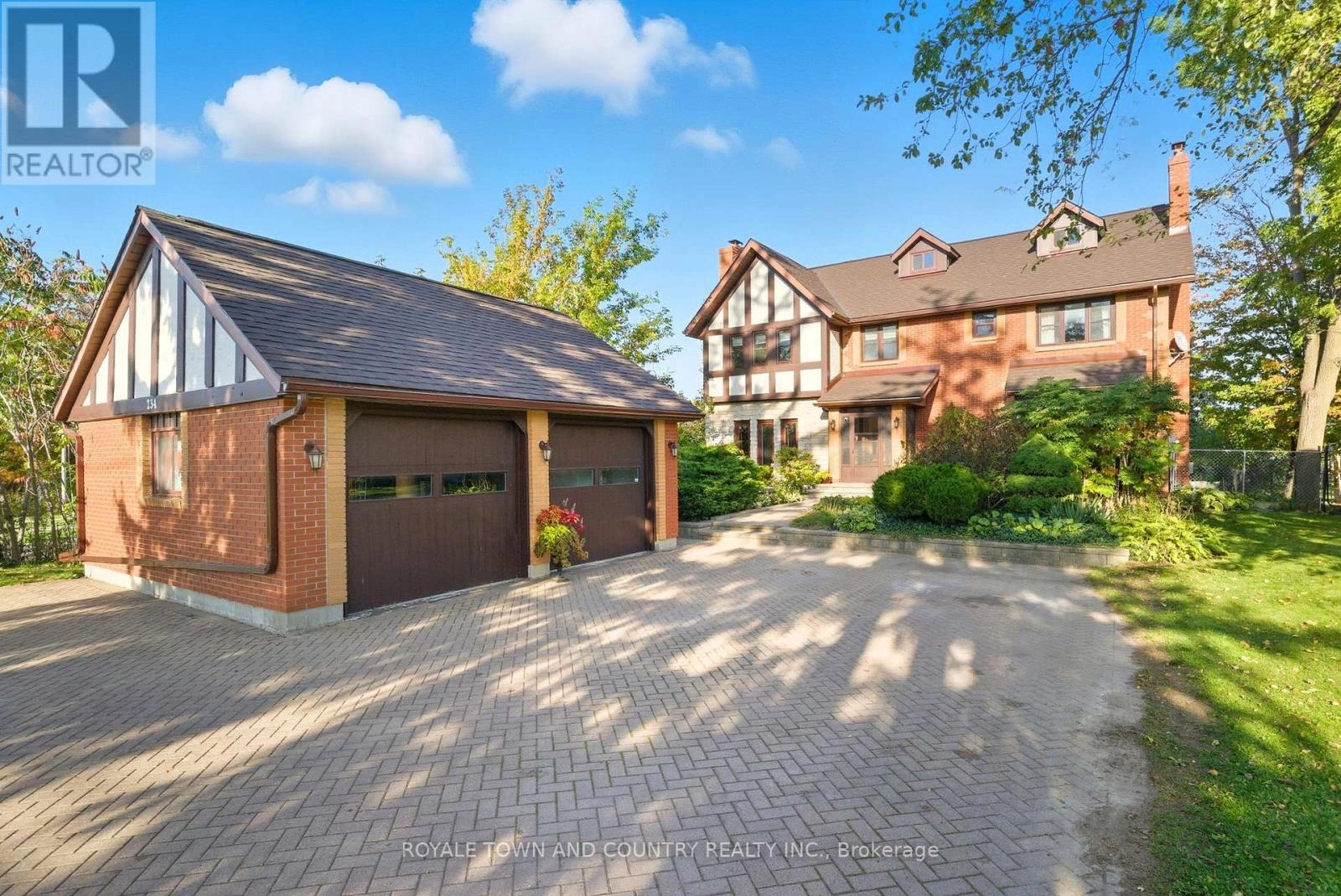 234 Angeline Street N, Kawartha Lakes, Ontario  K9V 5E9 - Photo 3 - X12447447