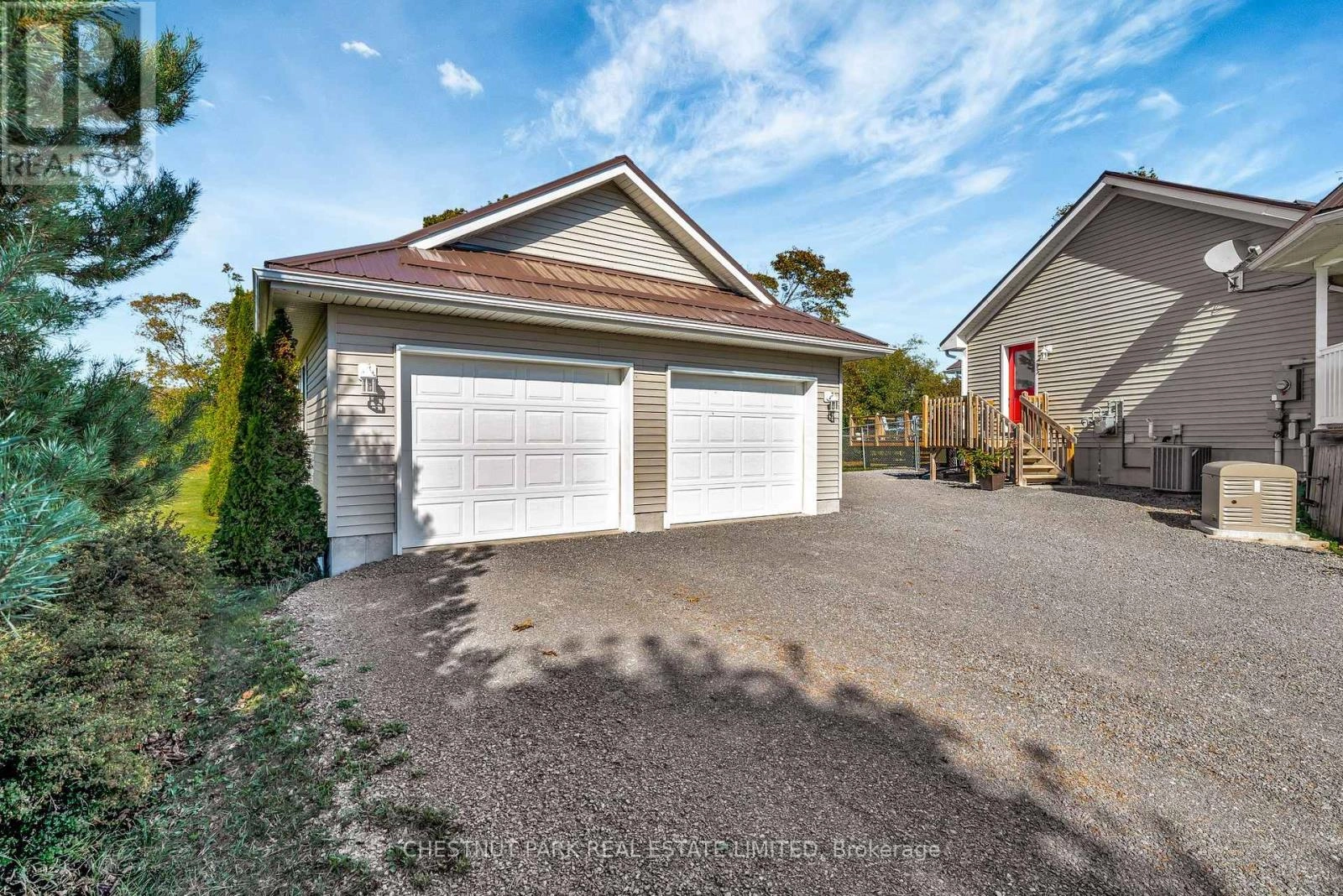 28 Huycks Point Road, Prince Edward County, Ontario  K0K 3L0 - Photo 3 - X12447653