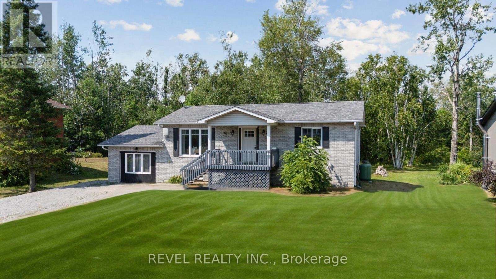 40 Greenwood Crescent, Kawartha Lakes, Ontario  K0M 2T0 - Photo 1 - X12447918