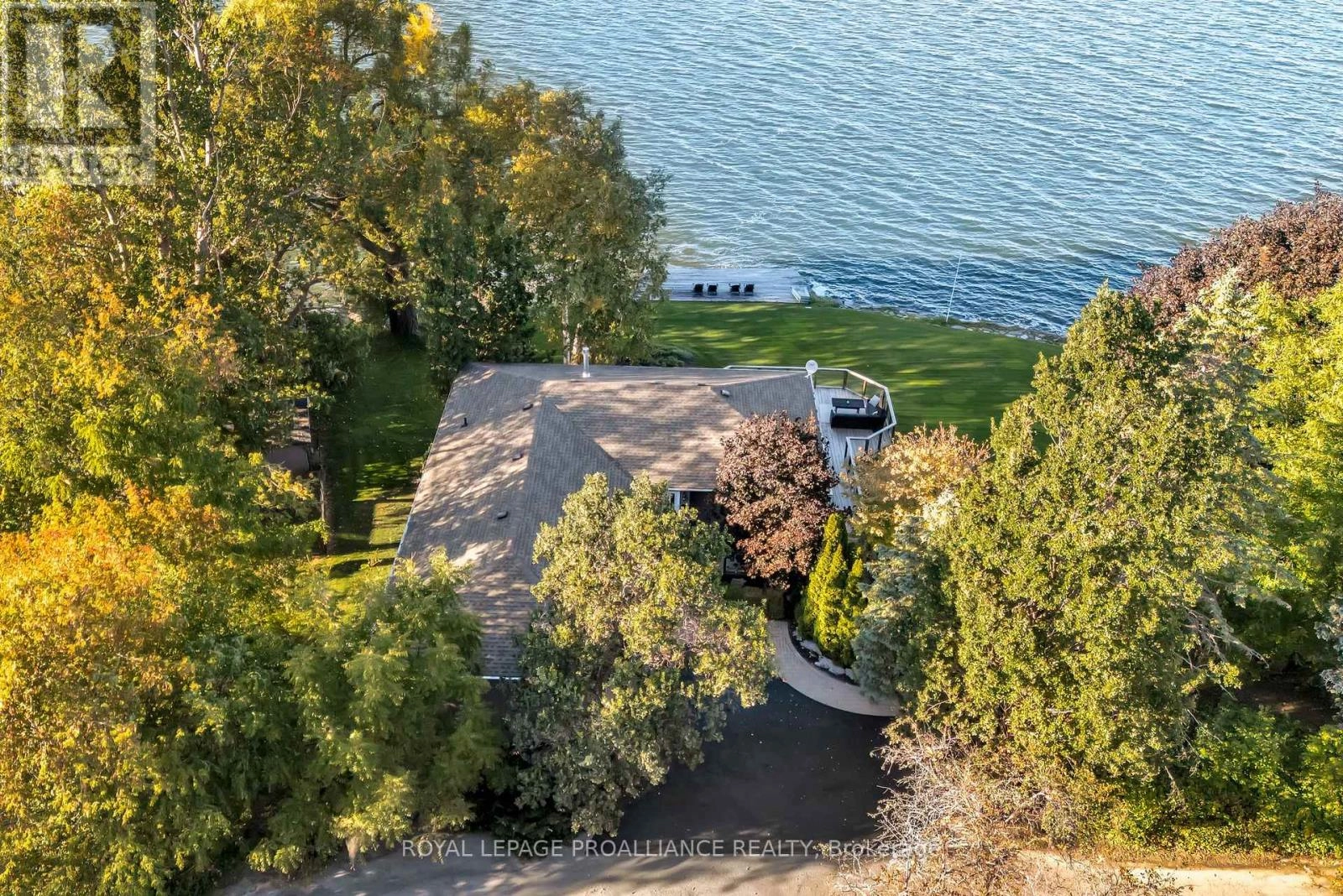 39 Eastern Avenue, Prince Edward County, Ontario  K8N 4Z1 - Photo 2 - X12448885