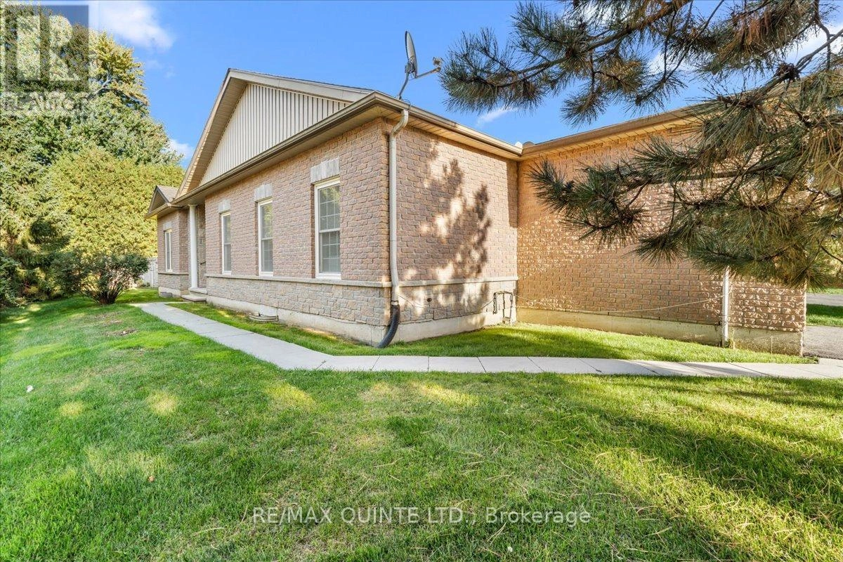 23 - 1 Rosemary Court, Prince Edward County, Ontario  K0K 2T0 - Photo 2 - X12449029
