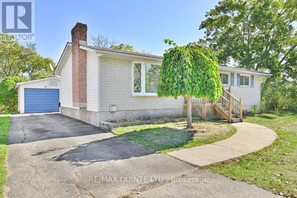 53 Water Street, Quinte West, Ontario  K8V 4M1 - Photo 1 - X12449497