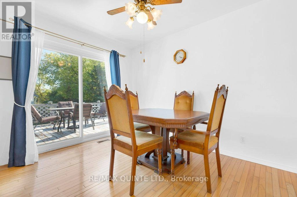 53 Water Street, Quinte West, Ontario  K8V 4M1 - Photo 12 - X12449497