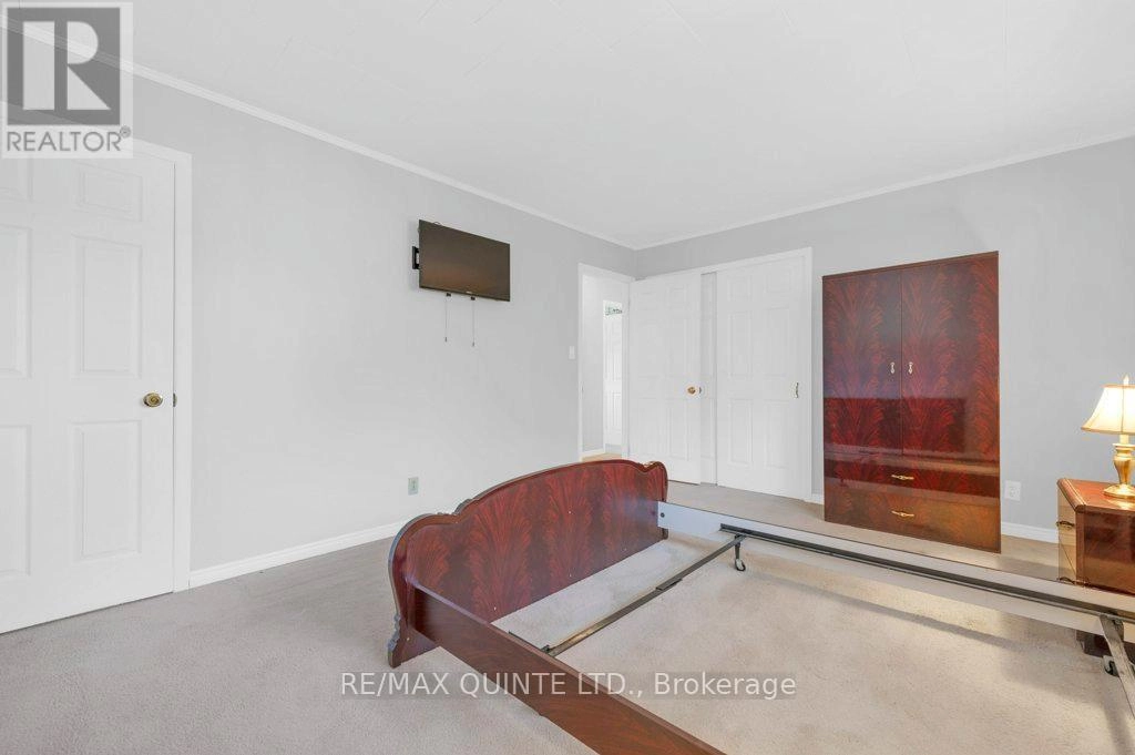 53 Water Street, Quinte West, Ontario  K8V 4M1 - Photo 21 - X12449497