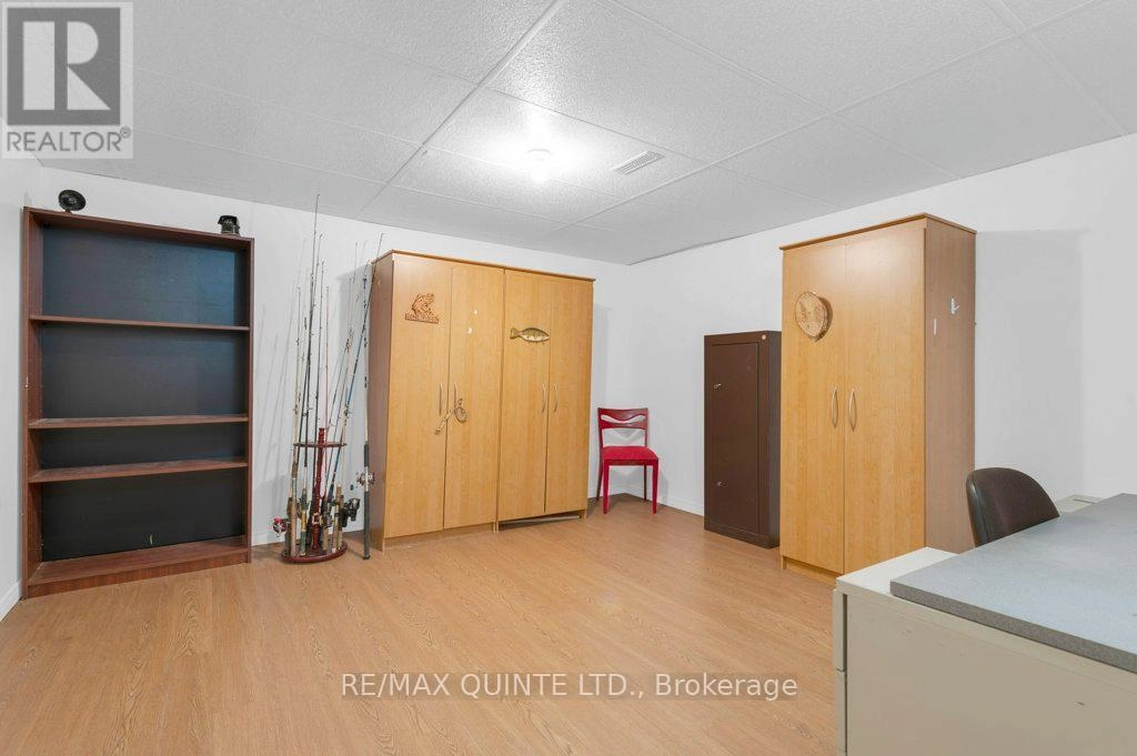 53 Water Street, Quinte West, Ontario  K8V 4M1 - Photo 28 - X12449497