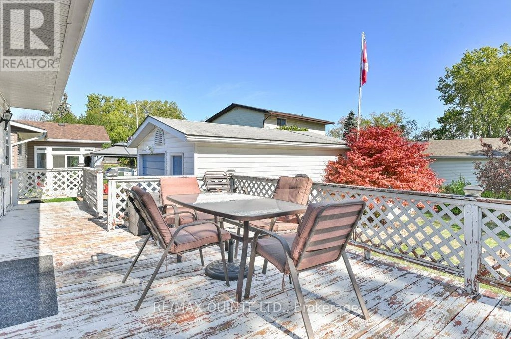 53 Water Street, Quinte West, Ontario  K8V 4M1 - Photo 32 - X12449497