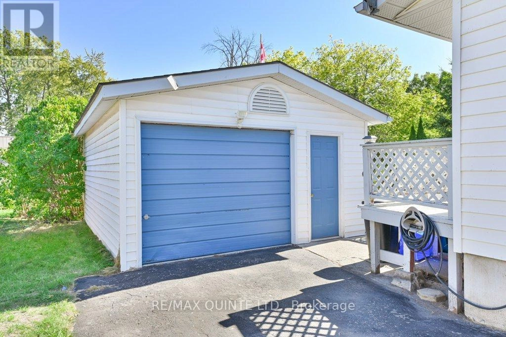 53 Water Street, Quinte West, Ontario  K8V 4M1 - Photo 39 - X12449497