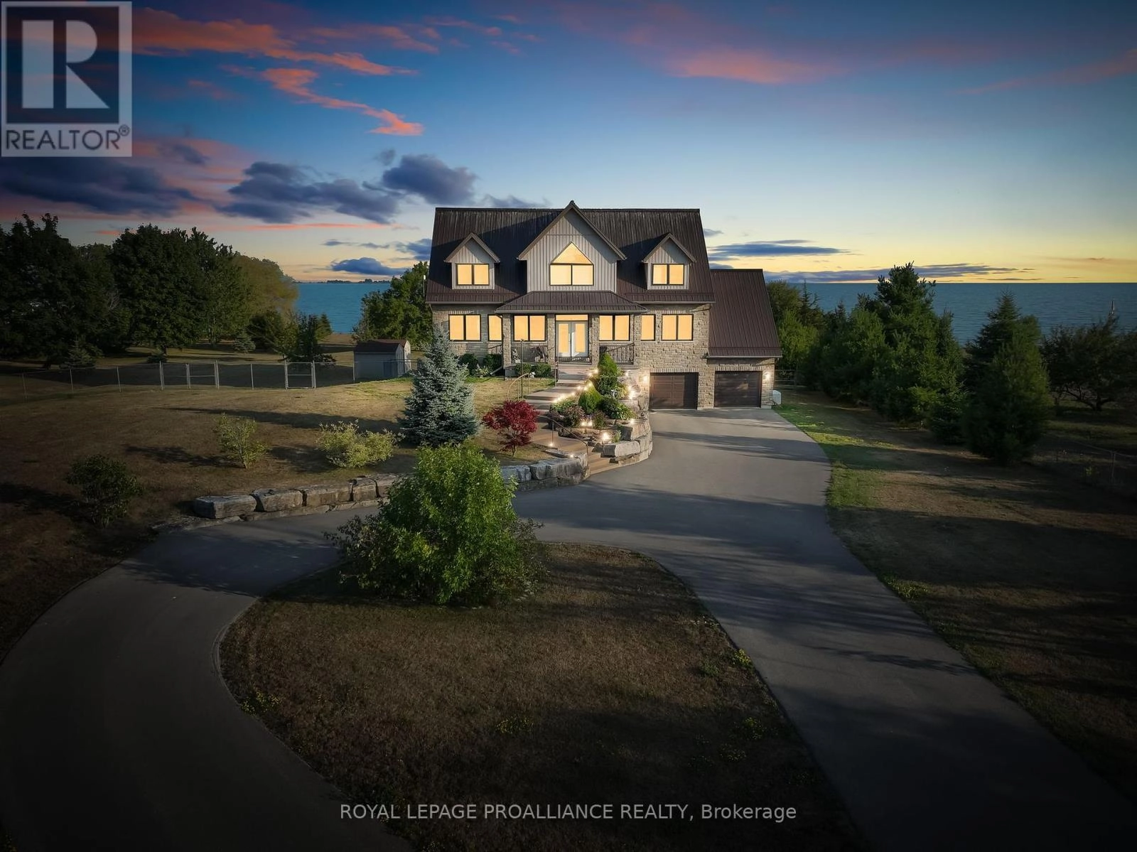 263 Lakeshore Road, Brighton, Ontario  K0K 1H0 - Photo 2 - X12450235