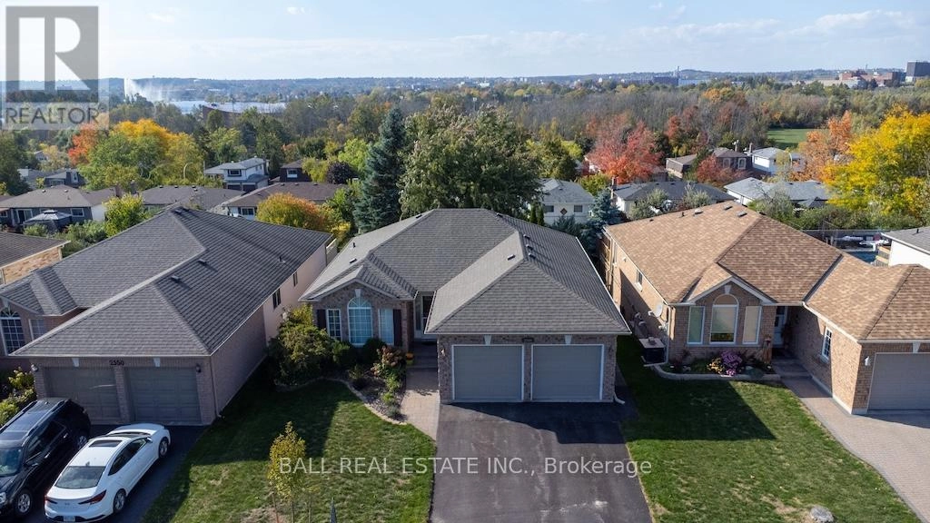 2546 Marsdale Drive, Peterborough, Ontario  K9L 1R4 - Photo 3 - X12449613
