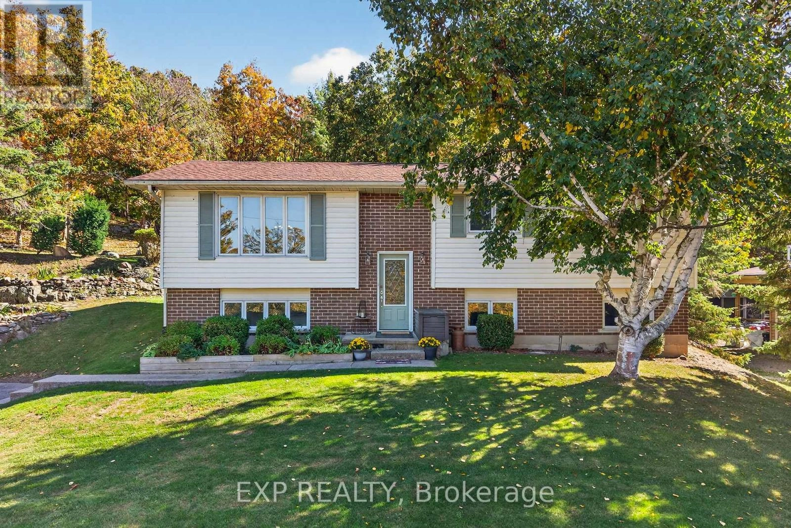 3127 2 Highway, Kingston, Ontario  K7L 5H6 - Photo 1 - X12450964