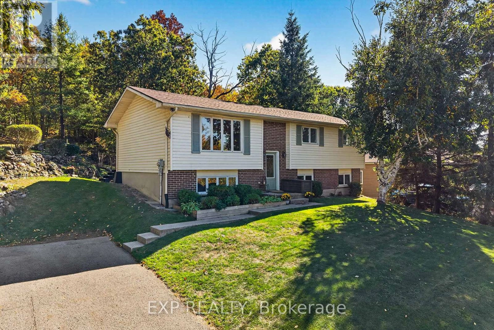 3127 2 Highway, Kingston, Ontario  K7L 5H6 - Photo 3 - X12450964
