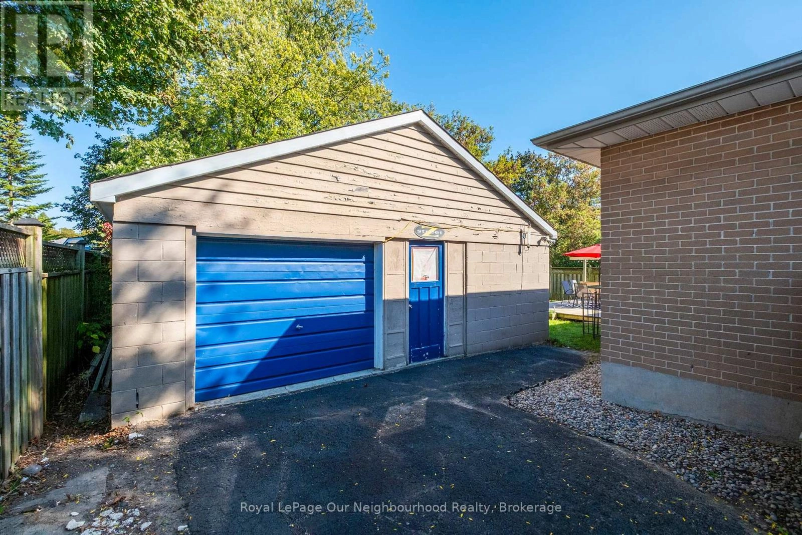 205 Lee Avenue, Whitby, Ontario  L1N 5L3 - Photo 17 - E12451001